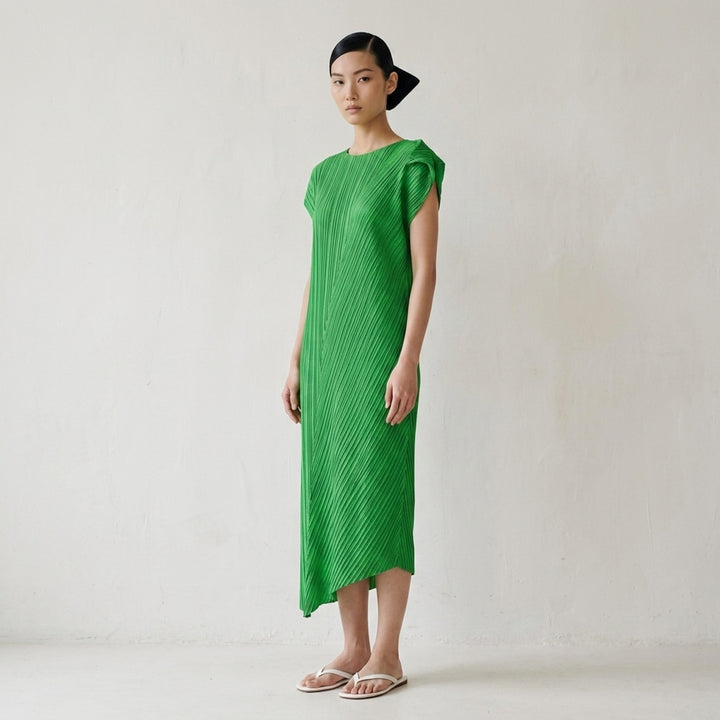 Unfurling Pleats | Issey Miyake | Club21 - lifestyle