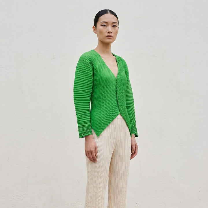 Unfurling Pleats | Homme Plissé Issey Miyake | Club21 - lifestyle