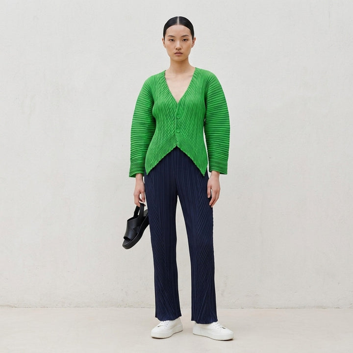 Unfurling Pleats | Homme Plissé Issey Miyake | Club21 - lifestyle