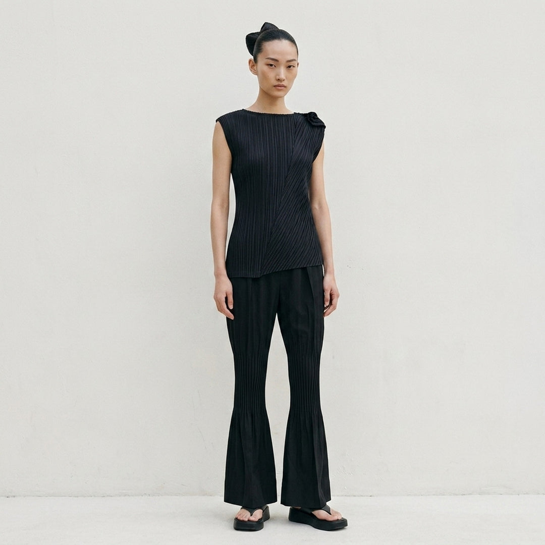 Unfurling Pleats | Issey Miyake | Club21 - lifestyle