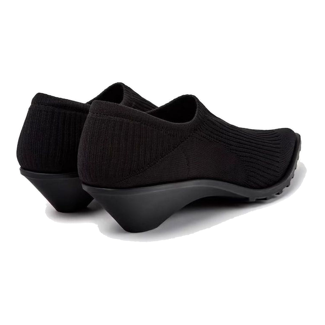 Anna Knit Slip-On Shoes | Issey Miyake x Camper | Club21 - packshot