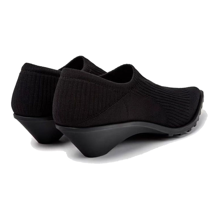 Anna Knit Slip-On Shoes | Issey Miyake x Camper | Club21 - packshot