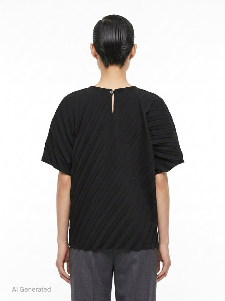 Angle Pleats Short Sleeve Top | me Issey Miyake | Club21 - back