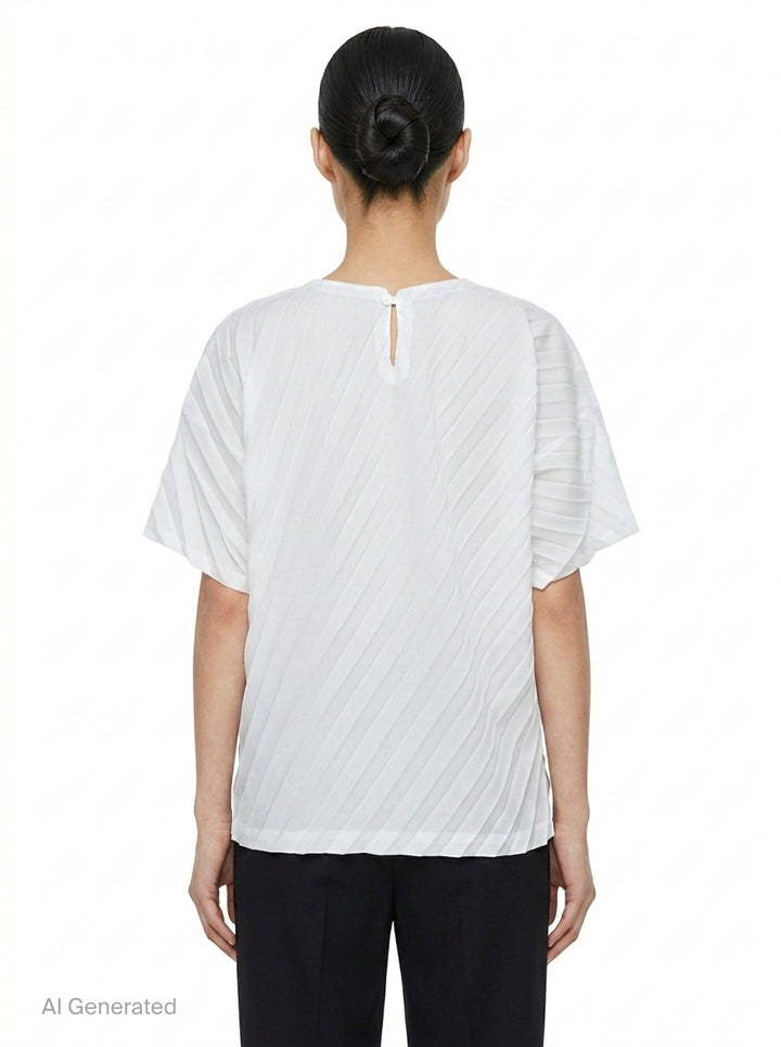 Angle Pleats Short Sleeve Top | me Issey Miyake | Club21 - back