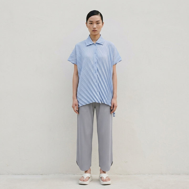 Angle Pleats Short Sleeve Top | me Issey Miyake | Club21 - lifestyle