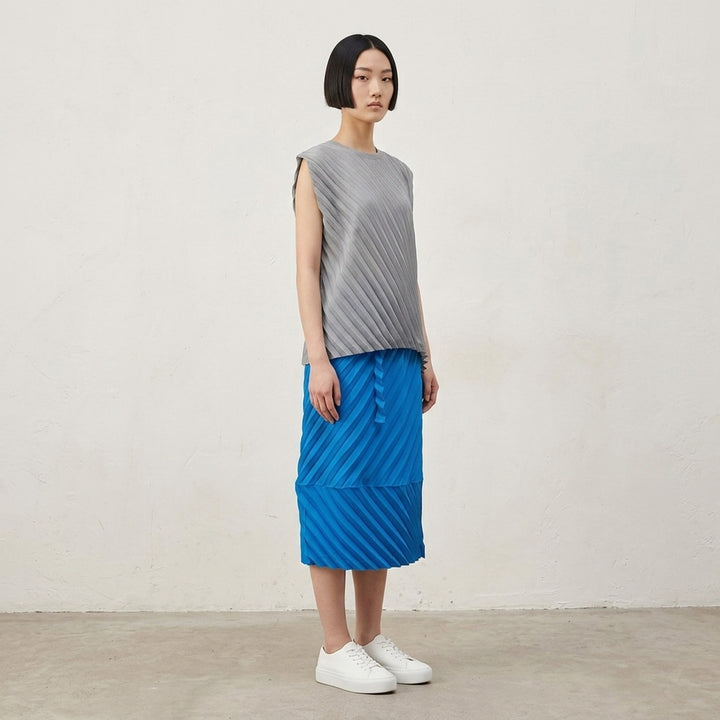 Angle Pleats Sleeveless Top | me Issey Miyake | Club21 - lifestyle