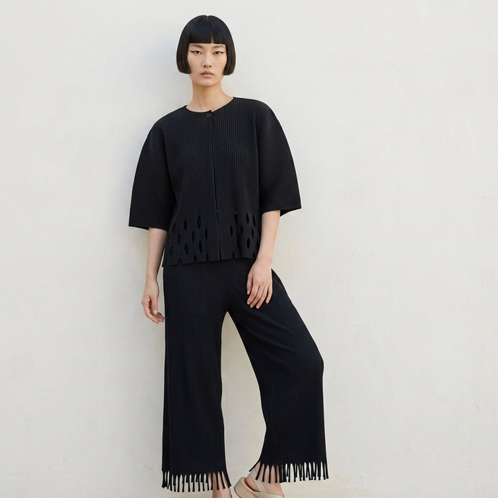 Aperture Pleats Cardigan | me Issey Miyake | Club21 - lifestyle