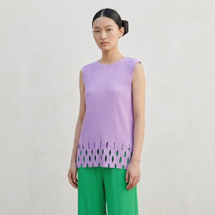 Aperture Pleats Tank Top | me Issey Miyake | Club21 - lifestyle