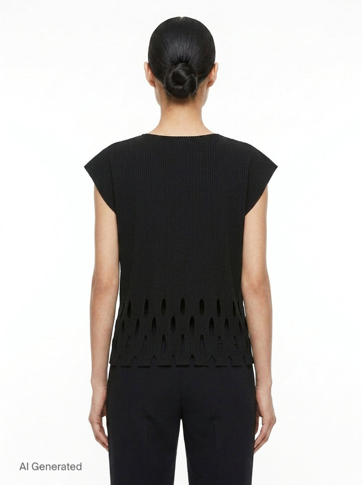 Aperture Pleats Top | me Issey Miyake | Club21 - back