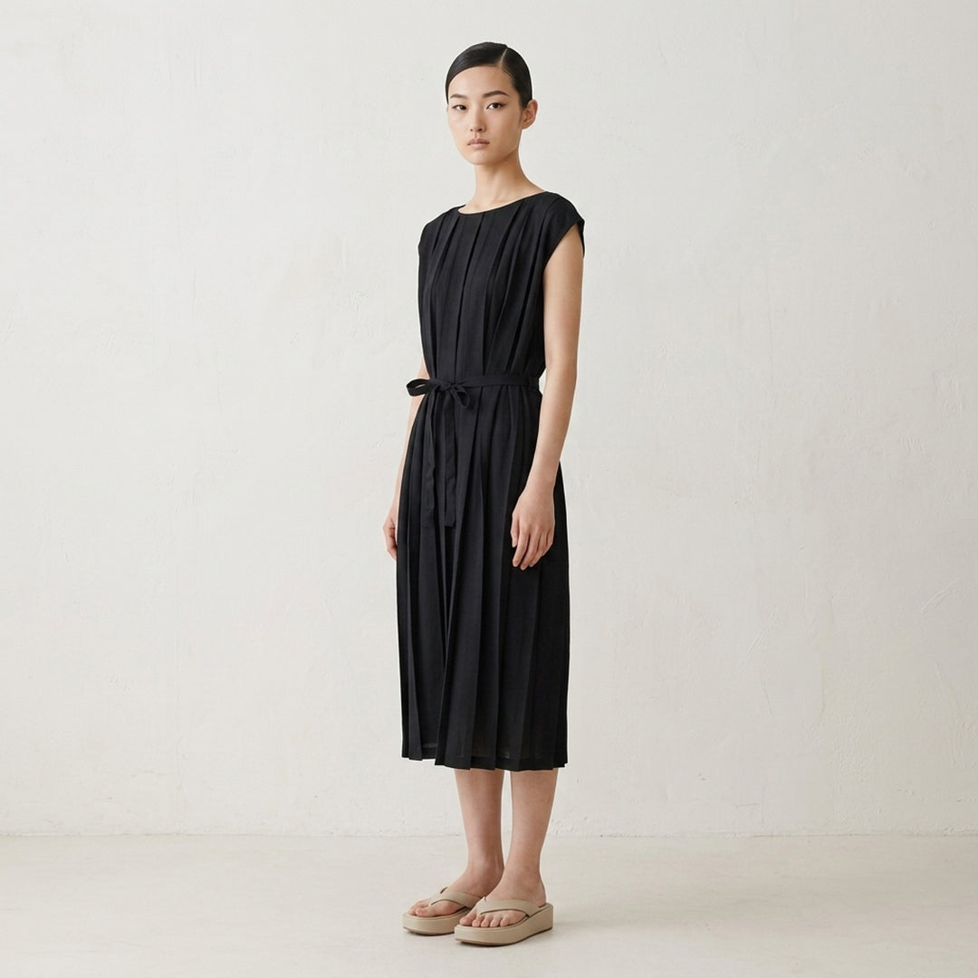 Cross Pleats | me Issey Miyake | Club21 - lifestyle
