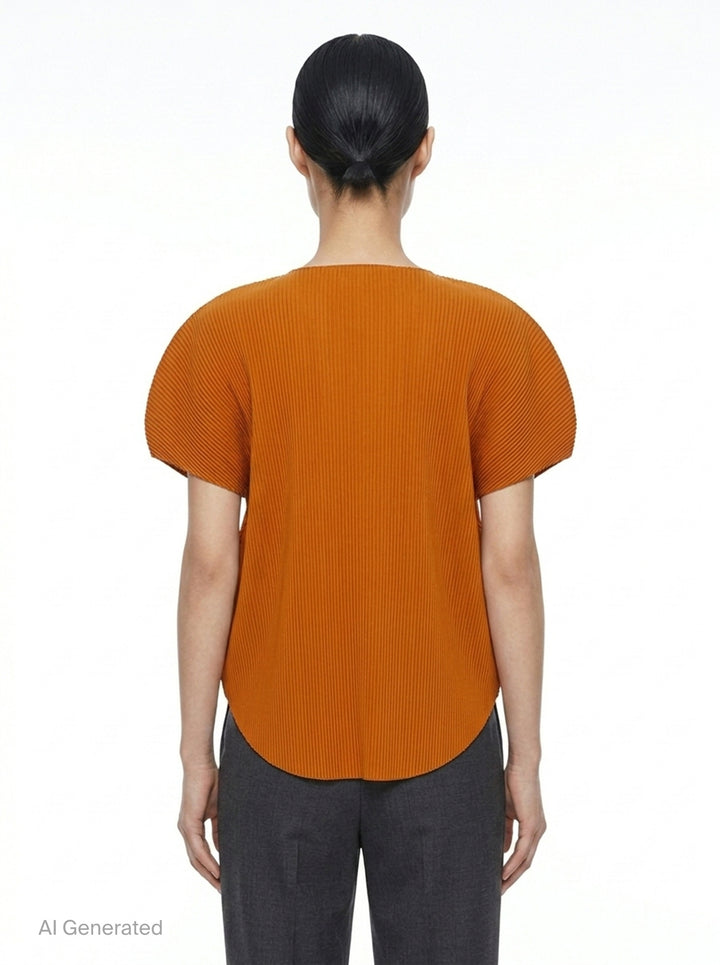 Dogu Pleats Top | me Issey Miyake | Club21 - back