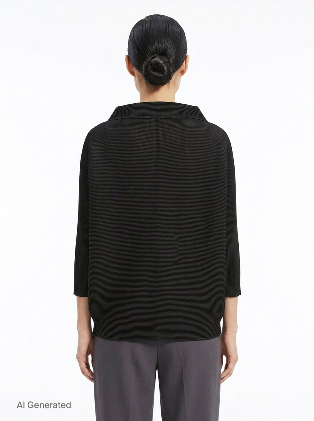 Dolman Stretch Pleats 1 | me Issey Miyake | Club21 - back