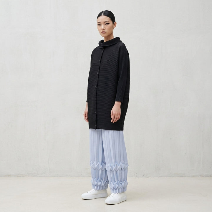 Dolman Stretch Pleats 1 | me Issey Miyake | Club21 - lifestyle