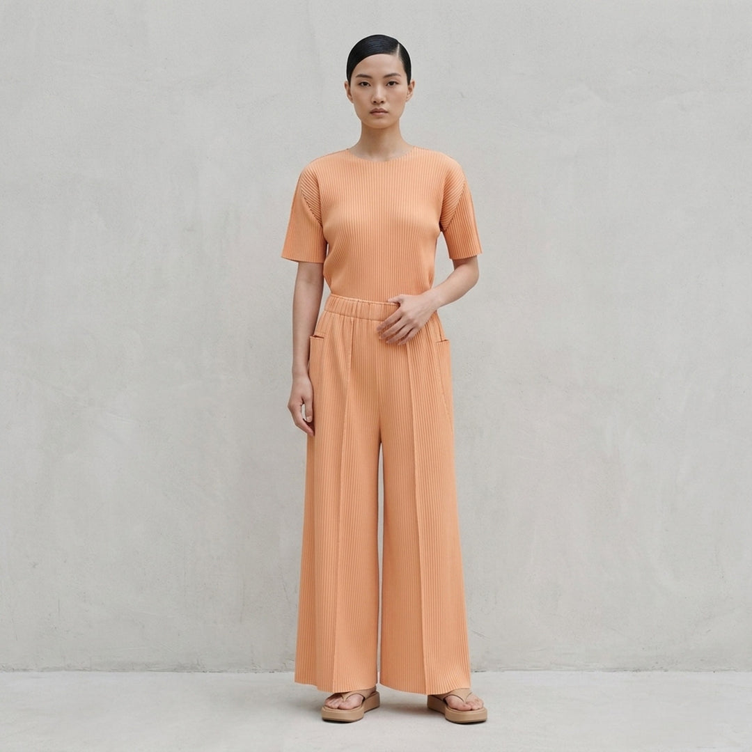 Fine Knit Pleats Color 1 | me Issey Miyake | Club21 - lifestyle