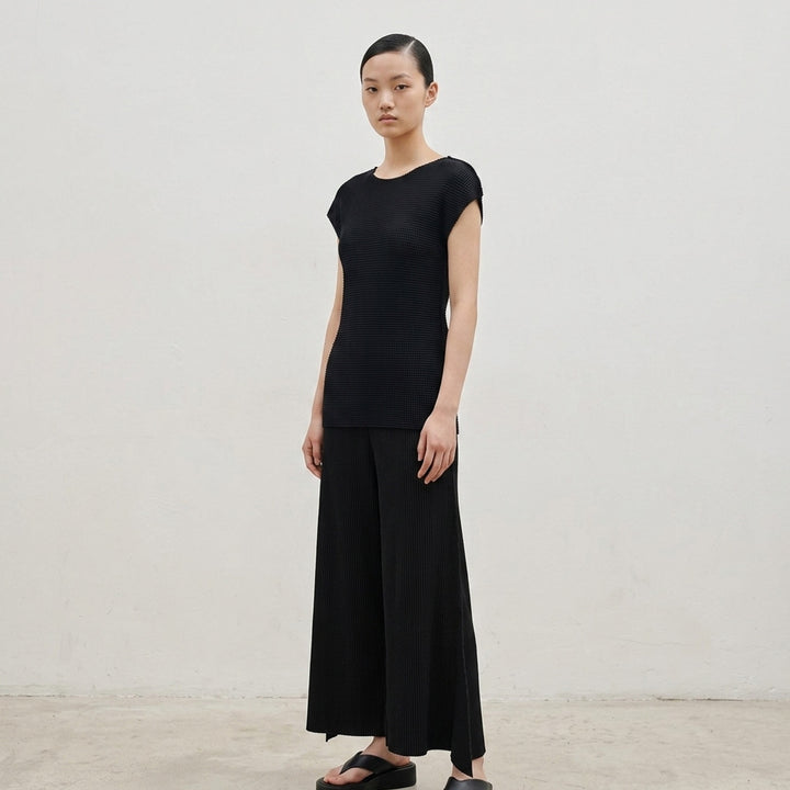 Knit Stretch Pleats Top | me Issey Miyake | Club21 - lifestyle