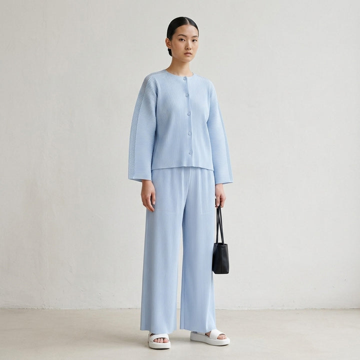 Mesh Pleats | me Issey Miyake | Club21 - lifestyle