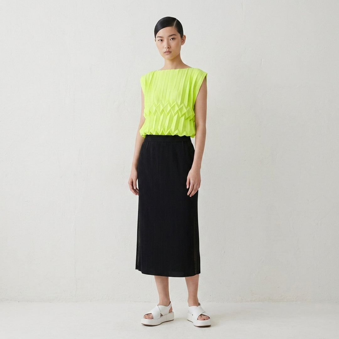 Mesh Pleats | me Issey Miyake | Club21 - lifestyle