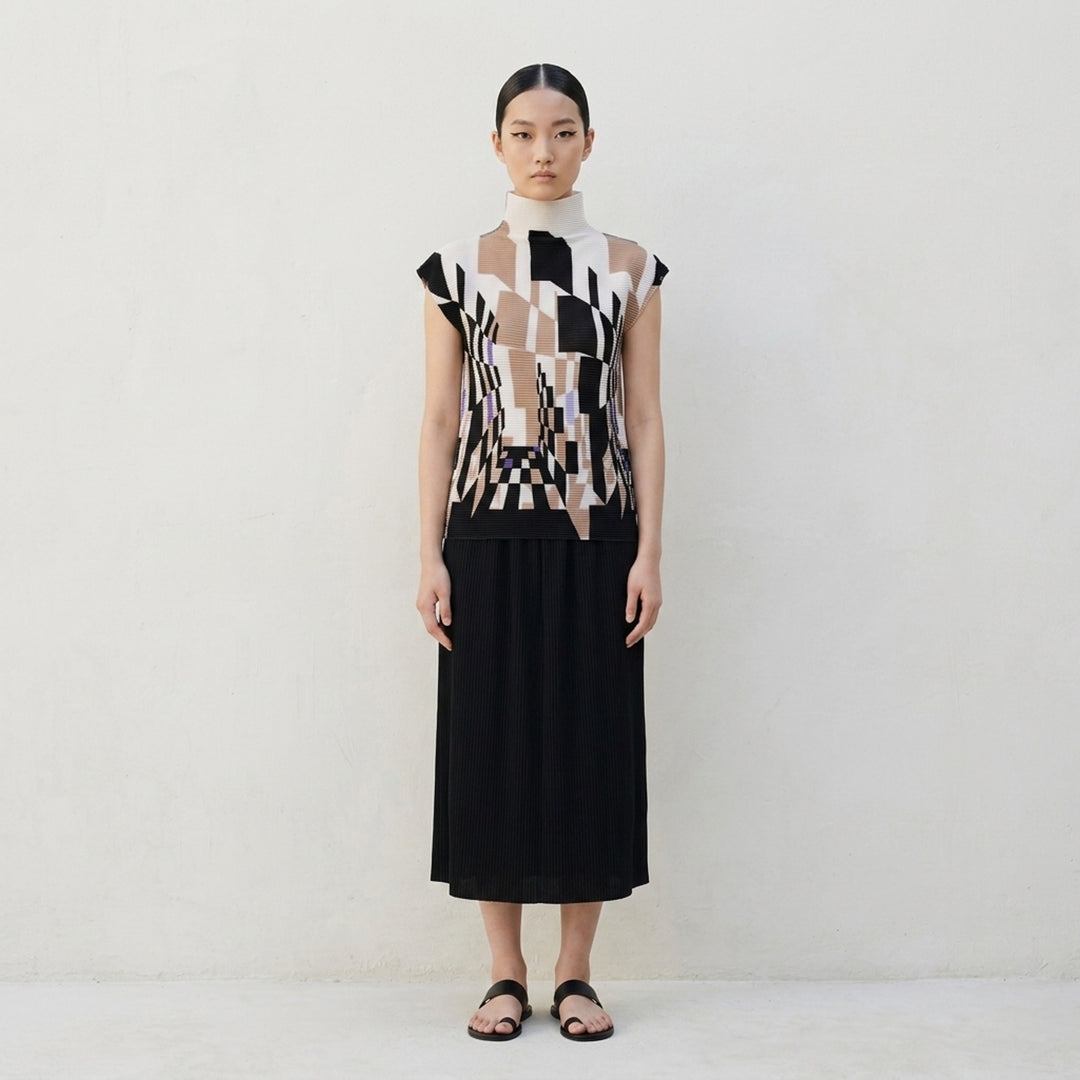 Perspective Sleeveless High Neck Top | me ISSEY MIYAKE | Club21 - lifestyle