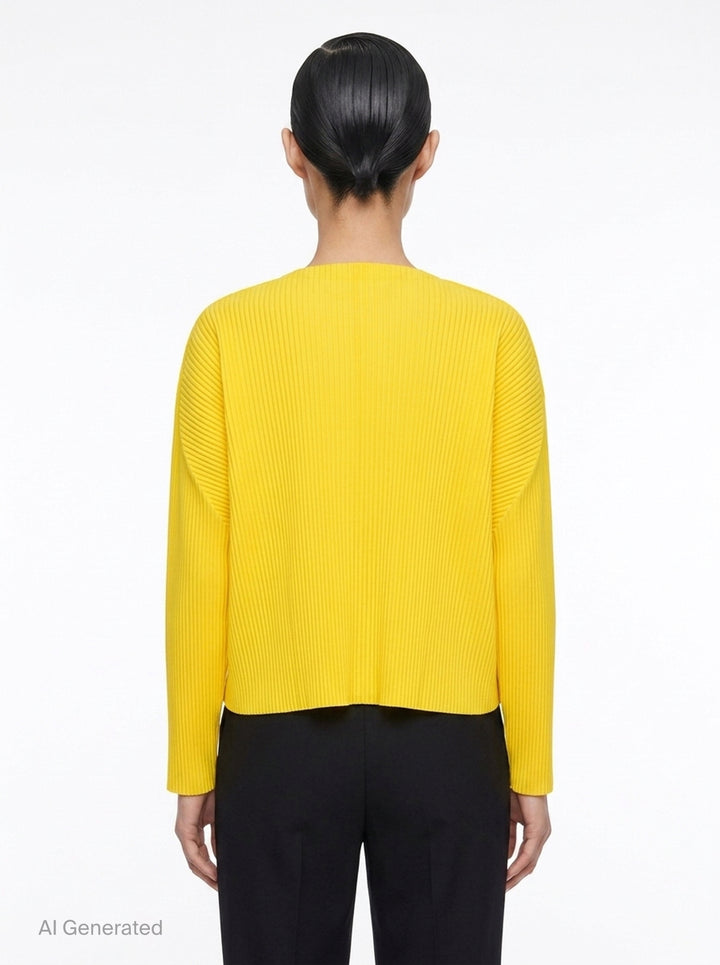 Round Pleats | me Issey Miyake | Club21 - back