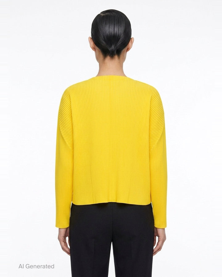 Round Pleats | me Issey Miyake | Club21 - back