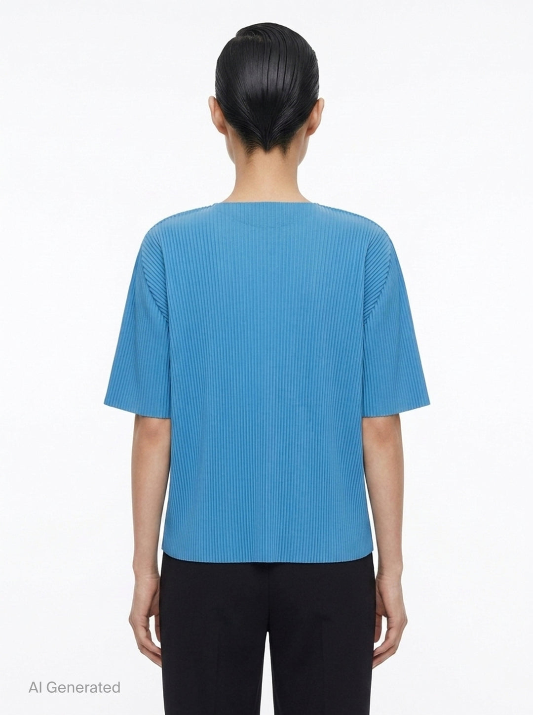 Round Pleats | me Issey Miyake | Club21 - back