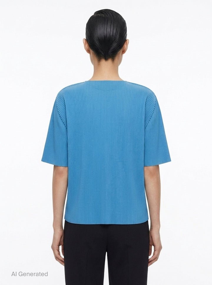 Round Pleats | me Issey Miyake | Club21 - back