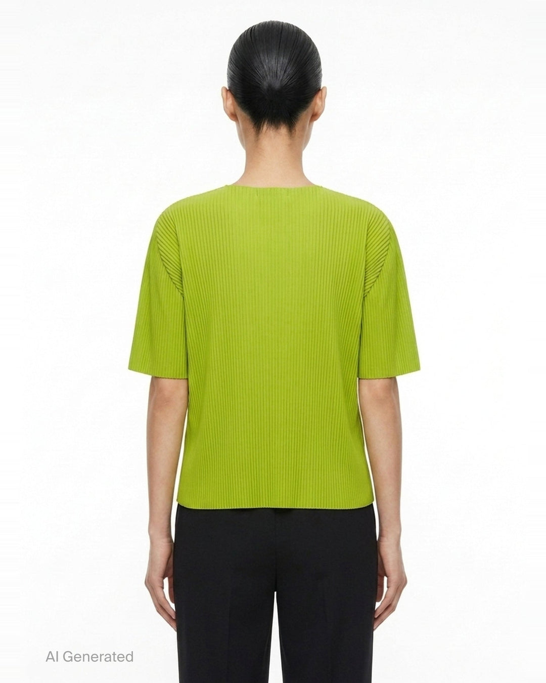 Round Pleats | me Issey Miyake | Club21 - back