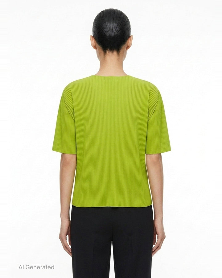 Round Pleats | me Issey Miyake | Club21 - back