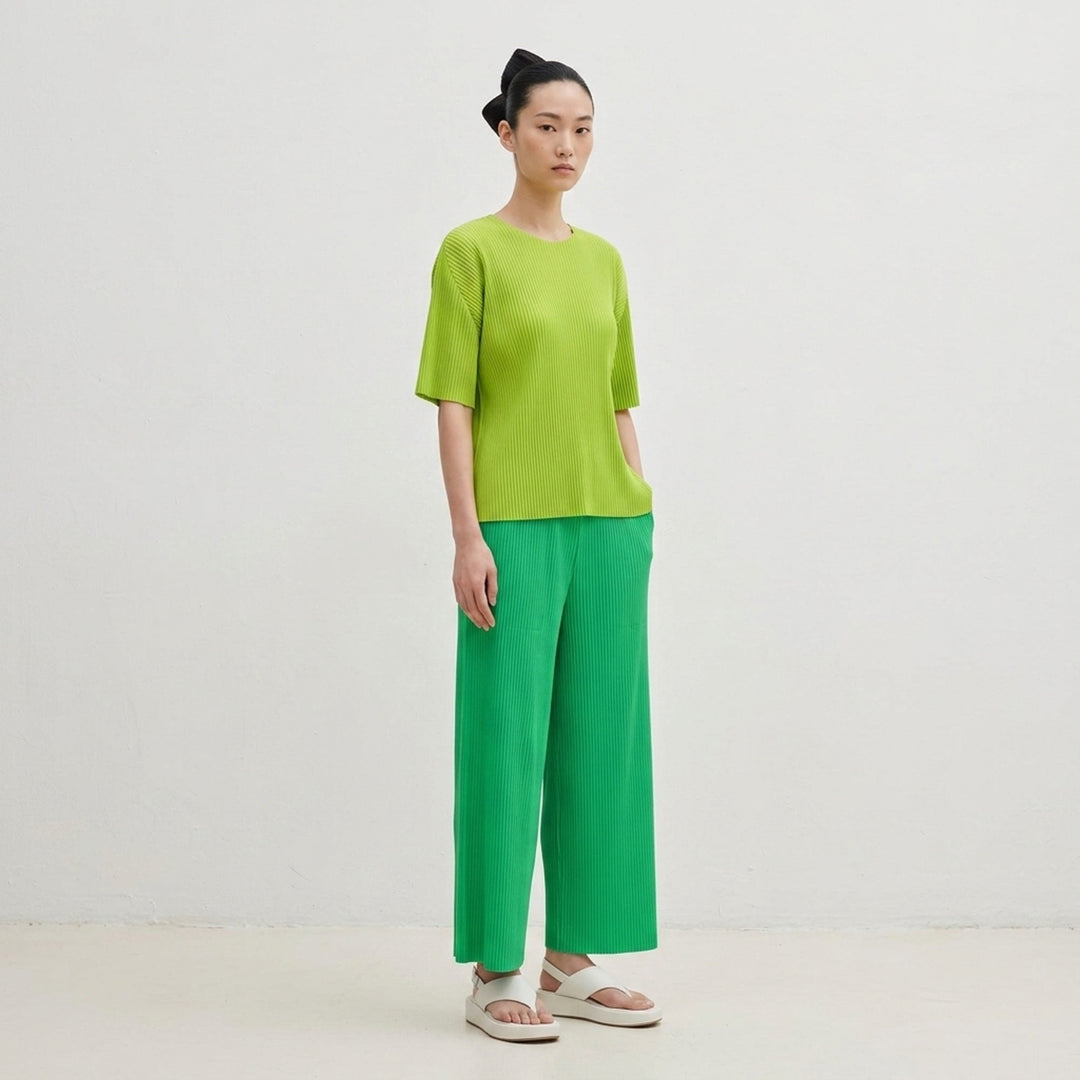 Round Pleats | me Issey Miyake | Club21 - lifestyle
