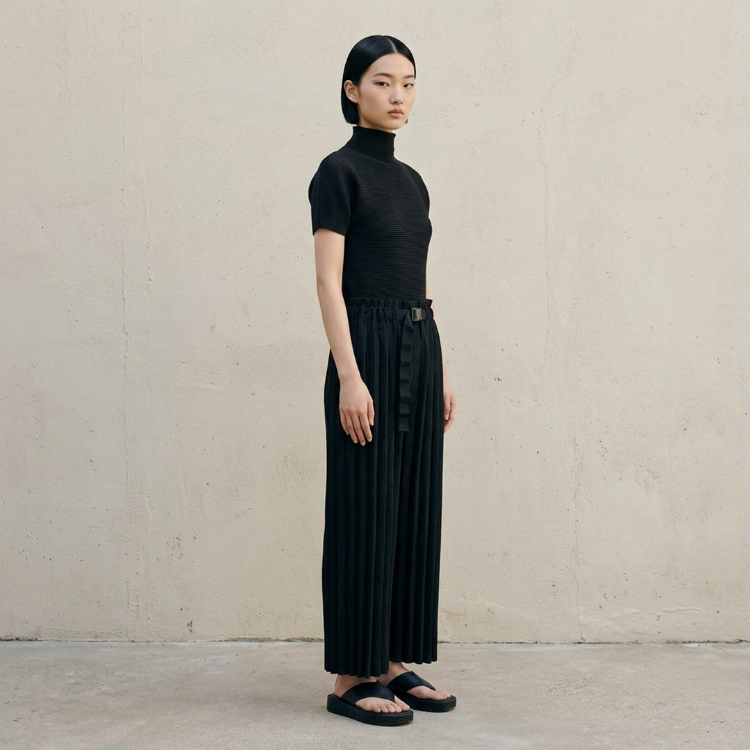 Stretch Pleats High Neck Top | me Issey Miyake | Club21 - lifestyle