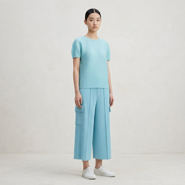 Stretch Pleats Short Sleeve Top | me Issey Miyake | Club21 - lifestyle