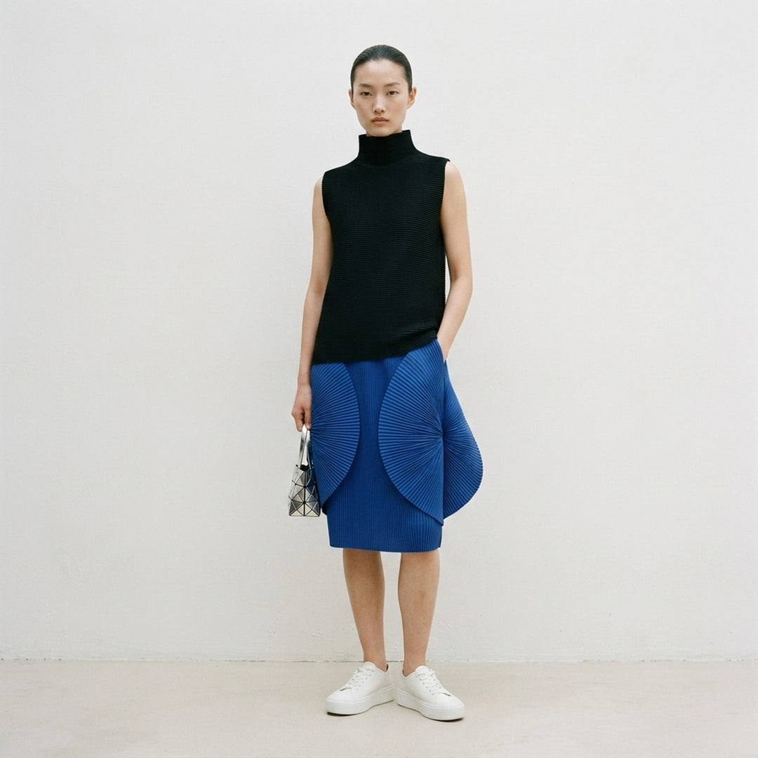 Stretch Pleats Sleeveless High Neck Top | me ISSEY MIYAKE | Club21 - lifestyle