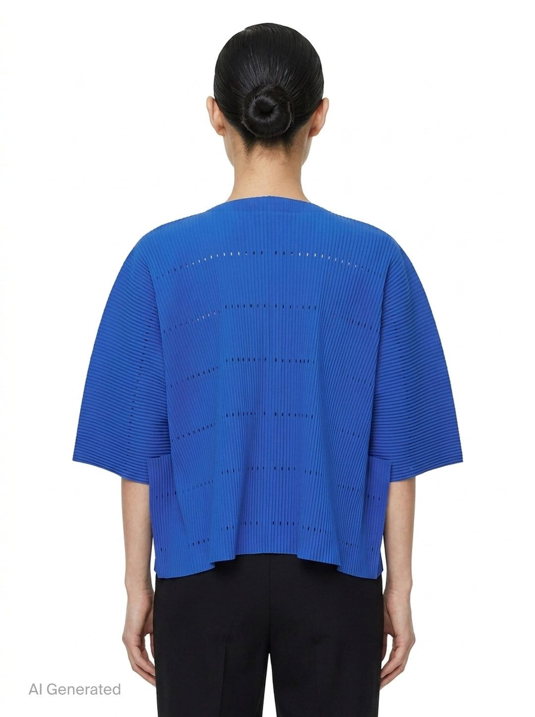 Tower Pleats | me Issey Miyake | Club21 - back