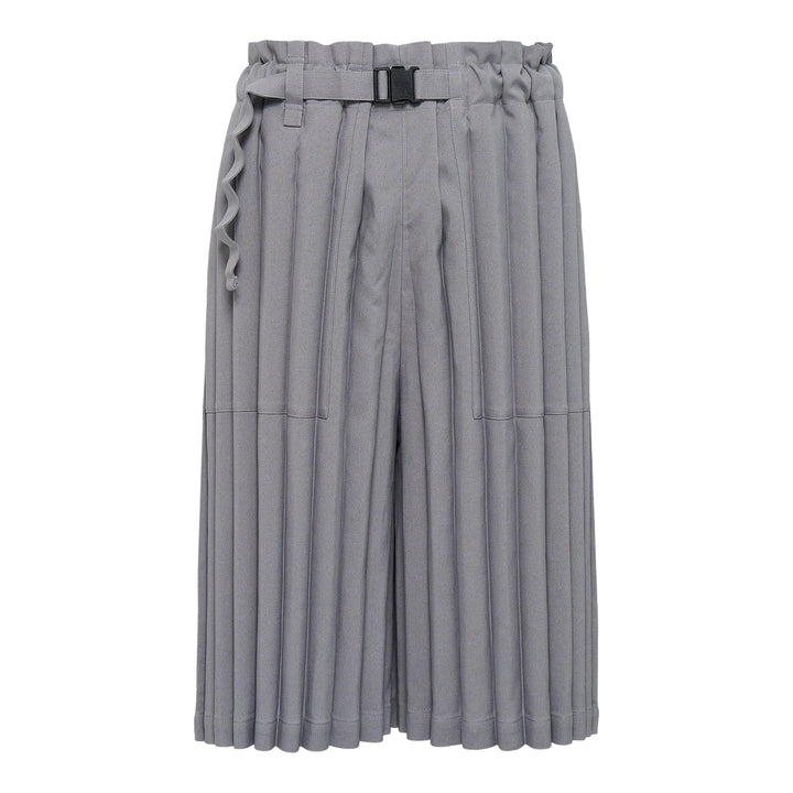 Club21 - me ISSEY MIYAKE - Ripple Pleats Shorts - PLEATED SHORTS - Gray