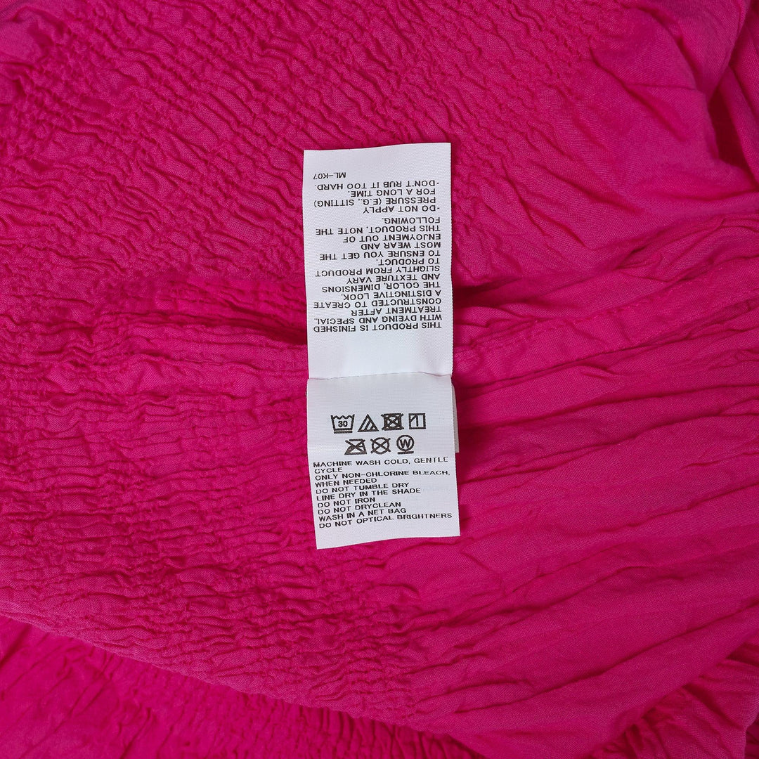 Club21 - me ISSEY MIYAKE - Shrink Stripe Polo Top - POLOS - Hot Pink