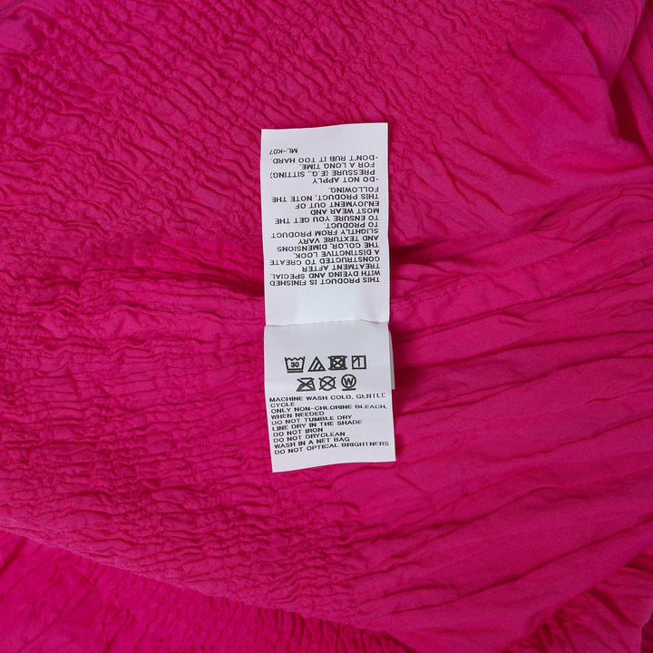 Club21 - me ISSEY MIYAKE - Shrink Stripe Polo Top - POLOS - Hot Pink