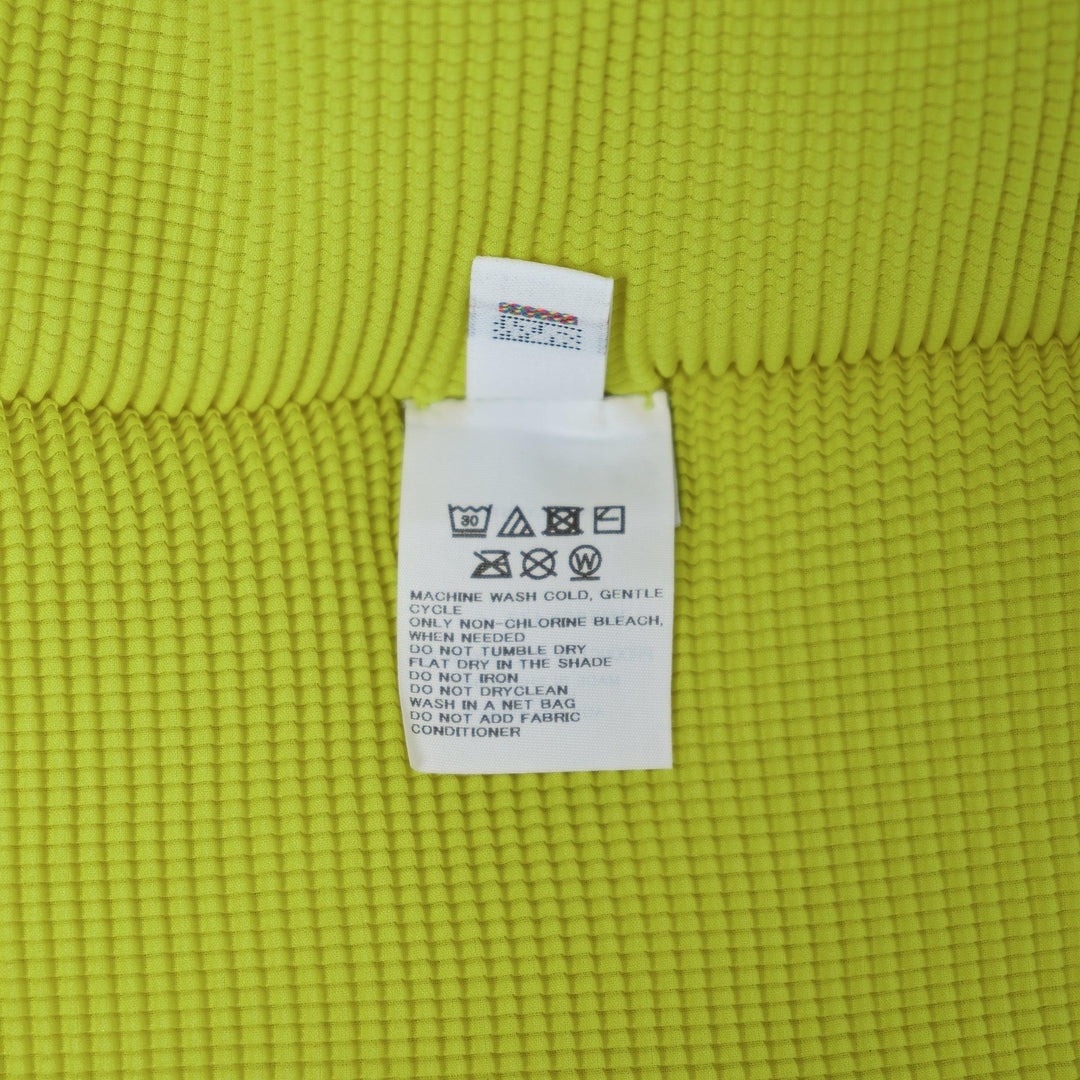 Club21 - me ISSEY MIYAKE - Stretch Pleats 3 Cap Sleeve Round Neck Top - PLEATED TOPS - Lemon Yellow
