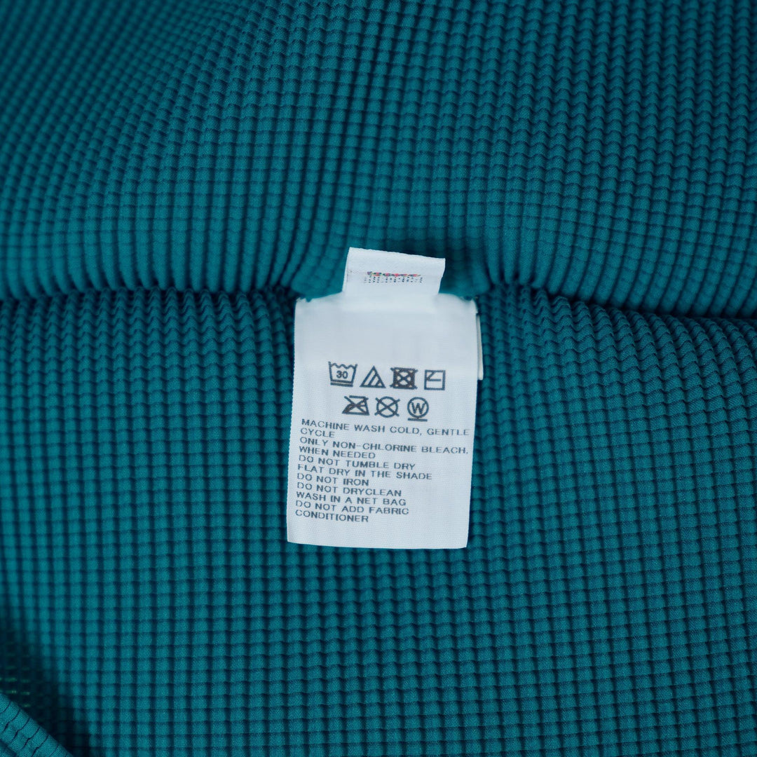 Club21 - me ISSEY MIYAKE - Stretch Pleats 3 Cap Sleeve Round Neck Top - PLEATED TOPS - Turquoise