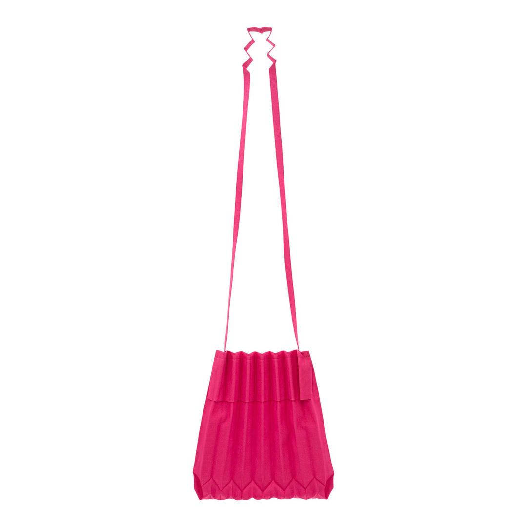 me ISSEY MIYAKE TRUNK PLEATS Bag 12 Cross Body Magenta 2