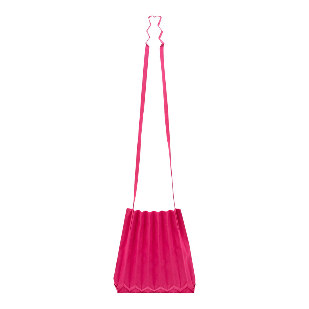 me ISSEY MIYAKE TRUNK PLEATS Bag 12 Cross Body Magenta 4