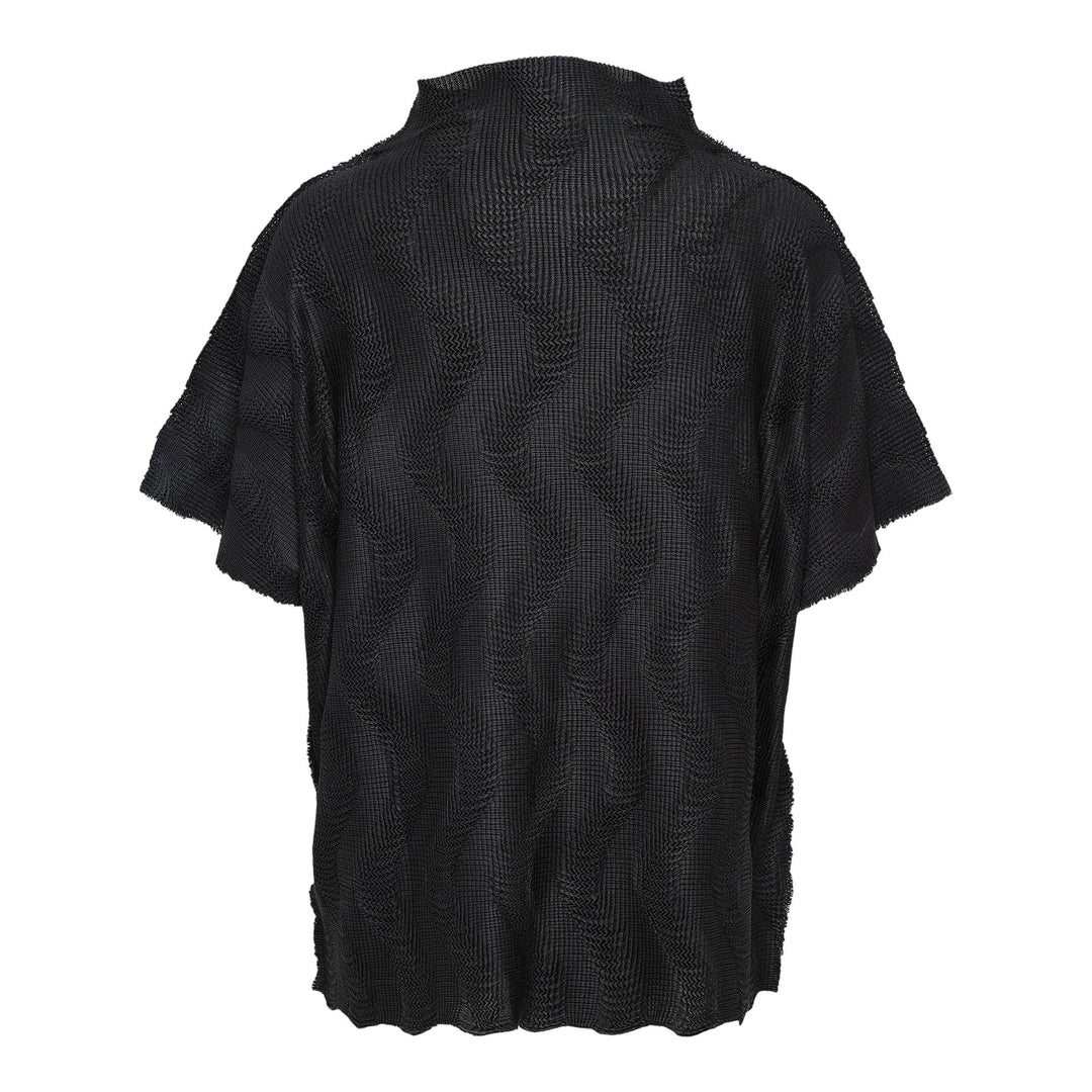Club21 - me ISSEY MIYAKE - Wave Knit Stretch Pleats Top - PLEATED TOPS - Black