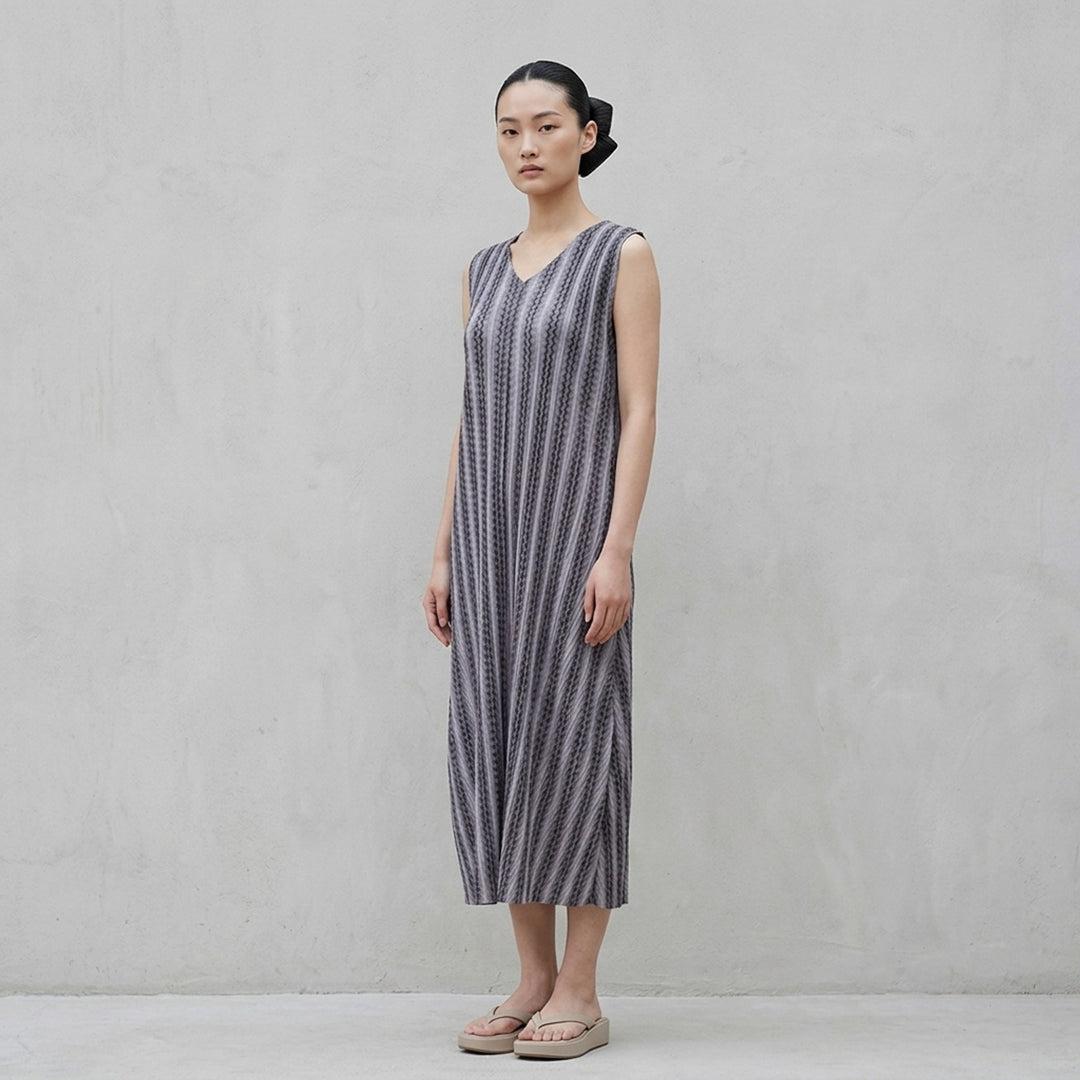 Cotton Zigzag Pleated Dress | Pleats Please Issey Miyake | Club21 - lifestyle