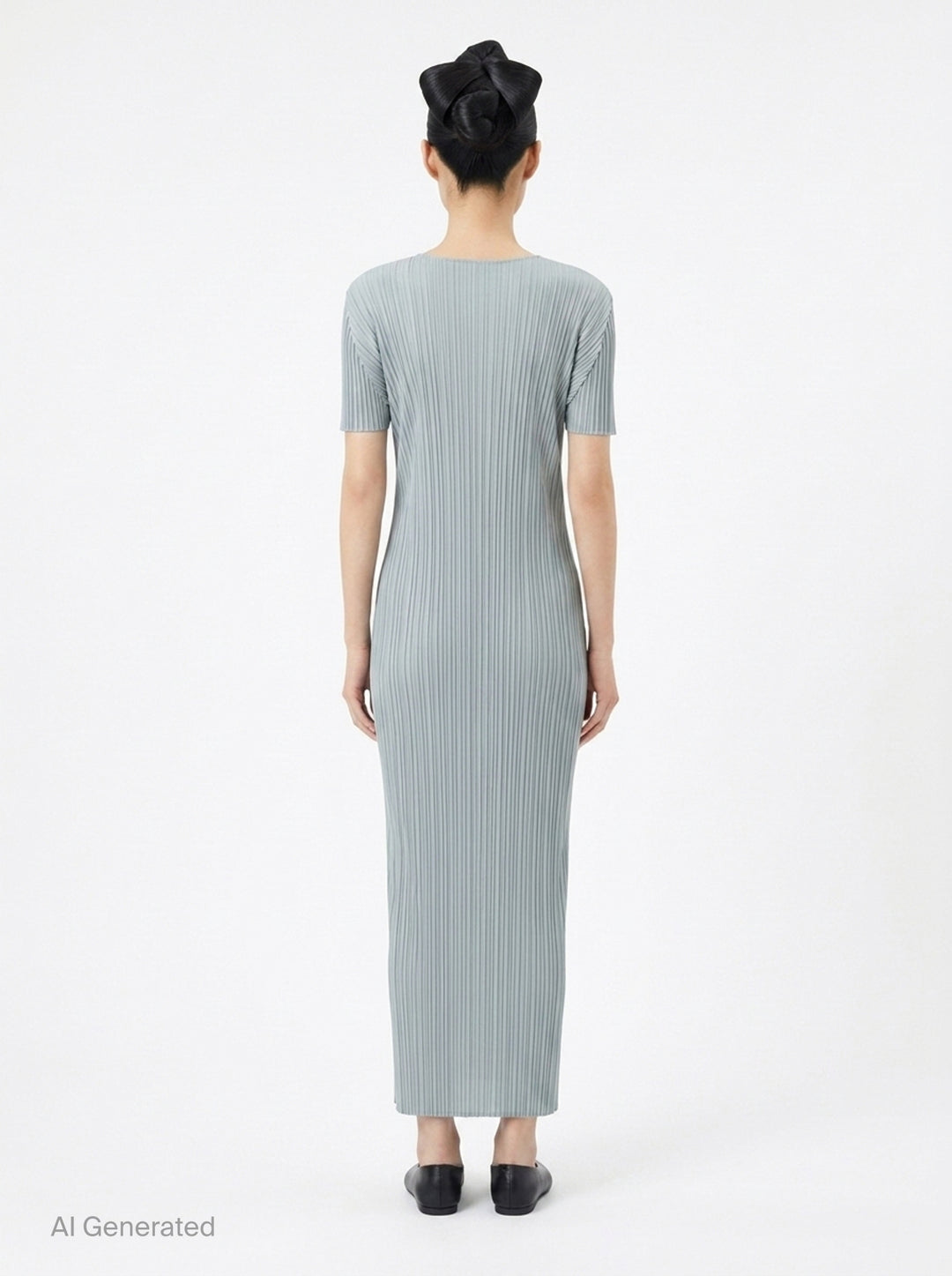 Monthly Colors : August | Pleats Please Issey Miyake | Club21 - back