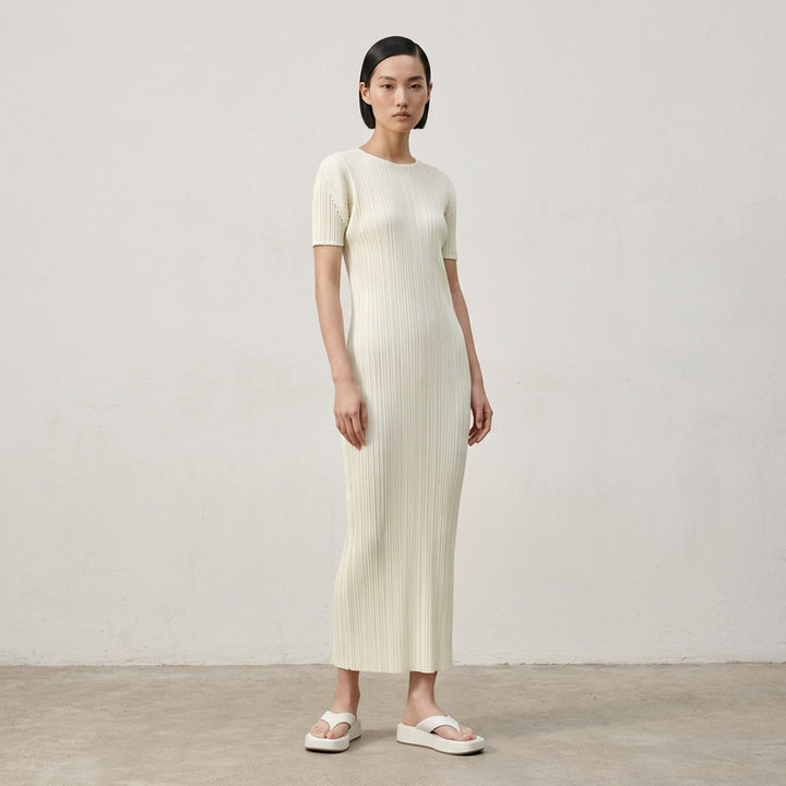 Monthly Colors : August | Pleats Please Issey Miyake | Club21 - lifestyle