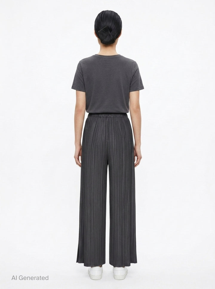 Monthly Colors : August | Pleats Please Issey Miyake | Club21 - back