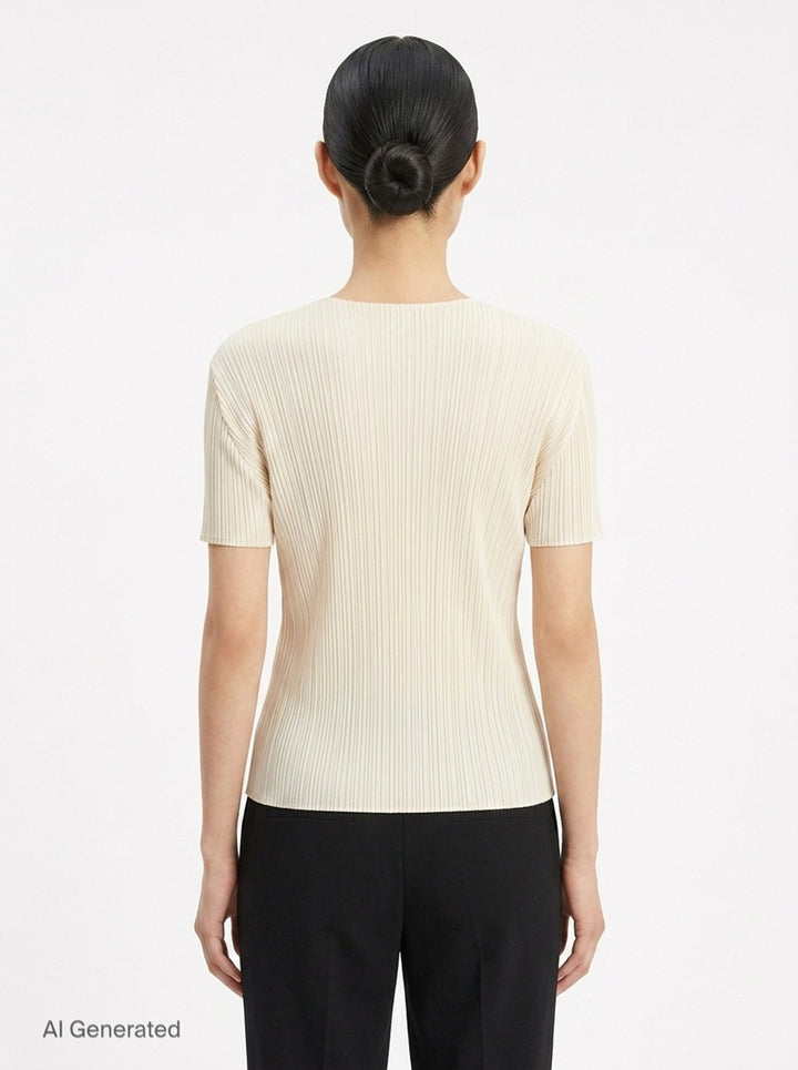 Monthly Colors : August | Pleats Please Issey Miyake | Club21 - back