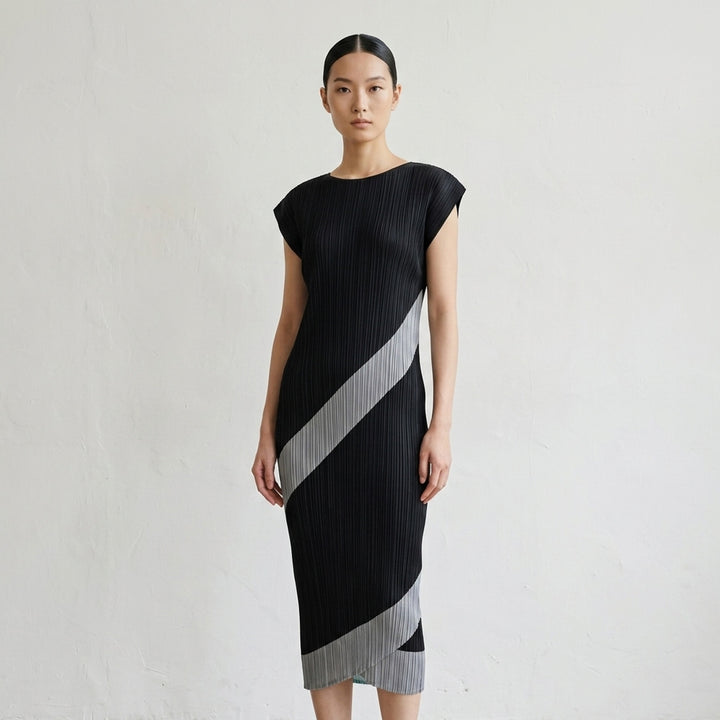 Twirl | Pleats Please Issey Miyake | Club21 - lifestyle