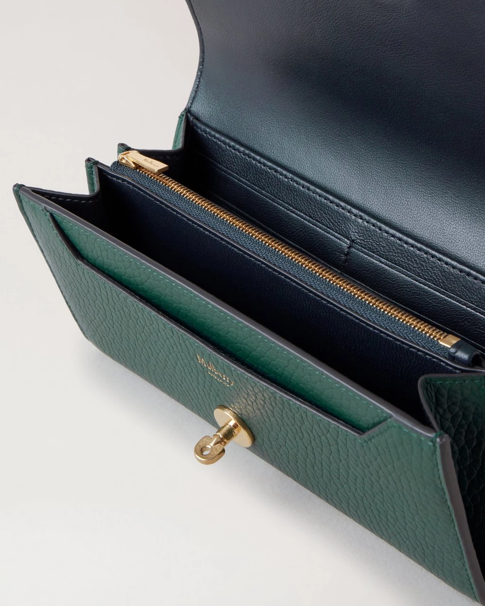 Darley Wallet Heavy Grain (Mulberry Green)