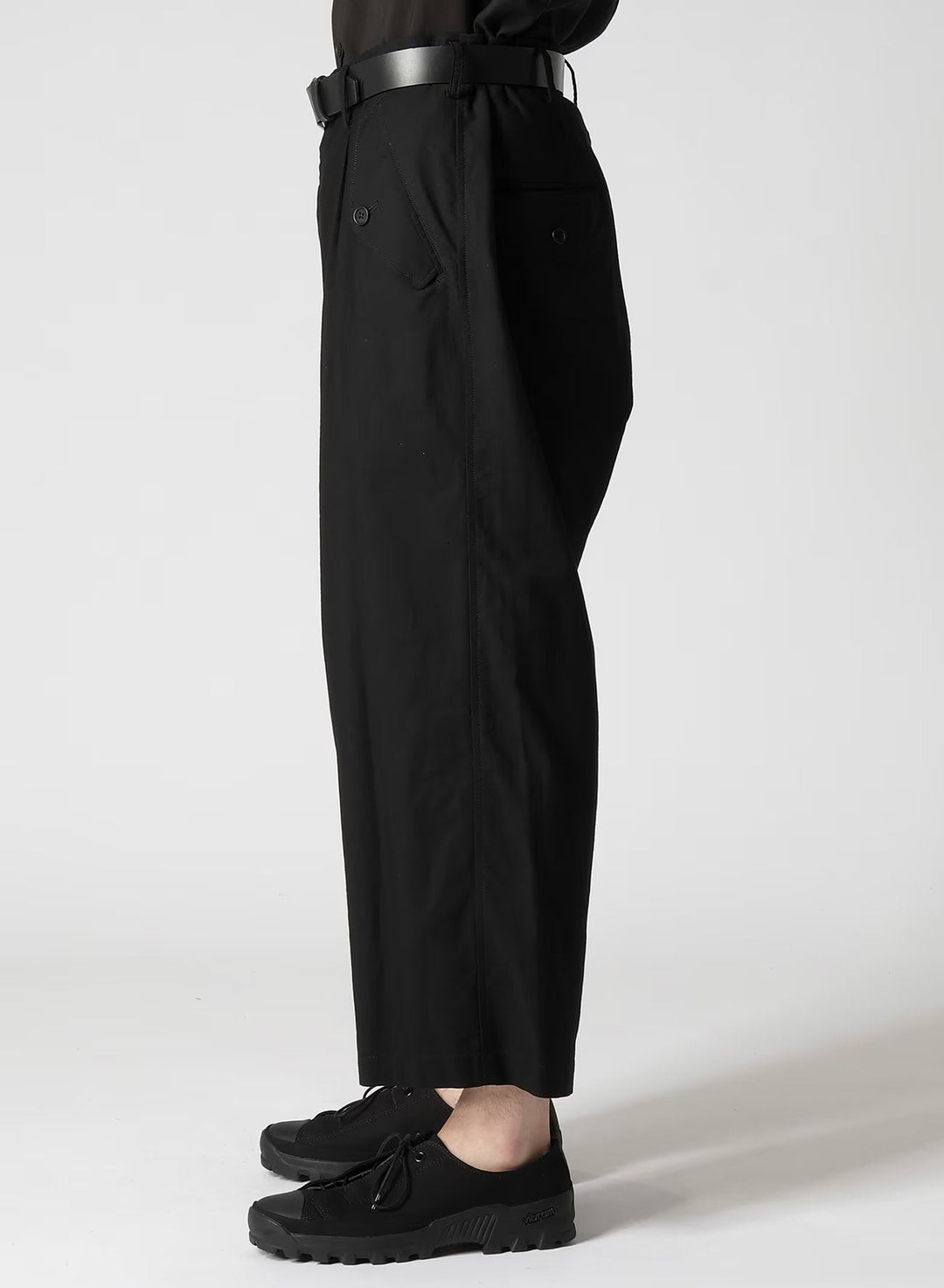 Side Tuck Wide Twill Pants