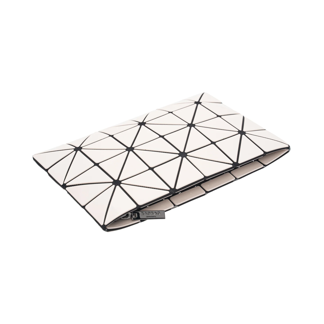 BAO-BAO-ISSEY-MIYAKE-Lucent-Basic-Pouch-Beige-2